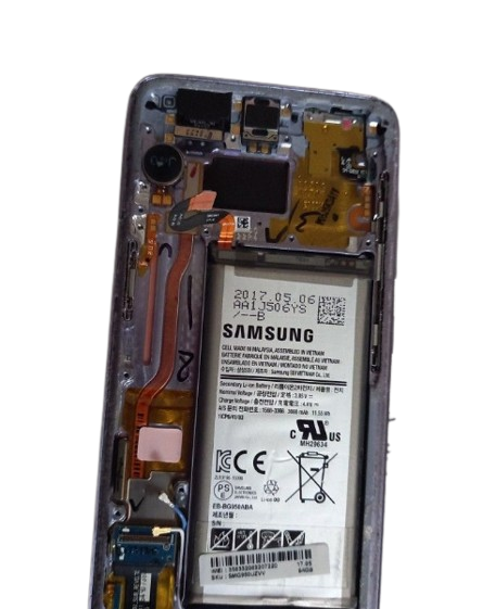 Placa de celular aberta para reparo técnico